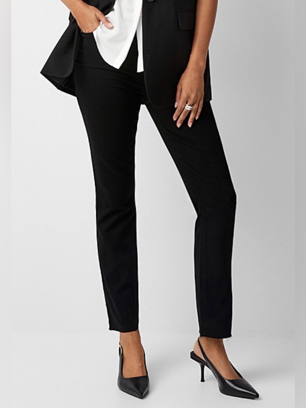 Paige Cindy Straight-Leg High-Rise Jeans - Black